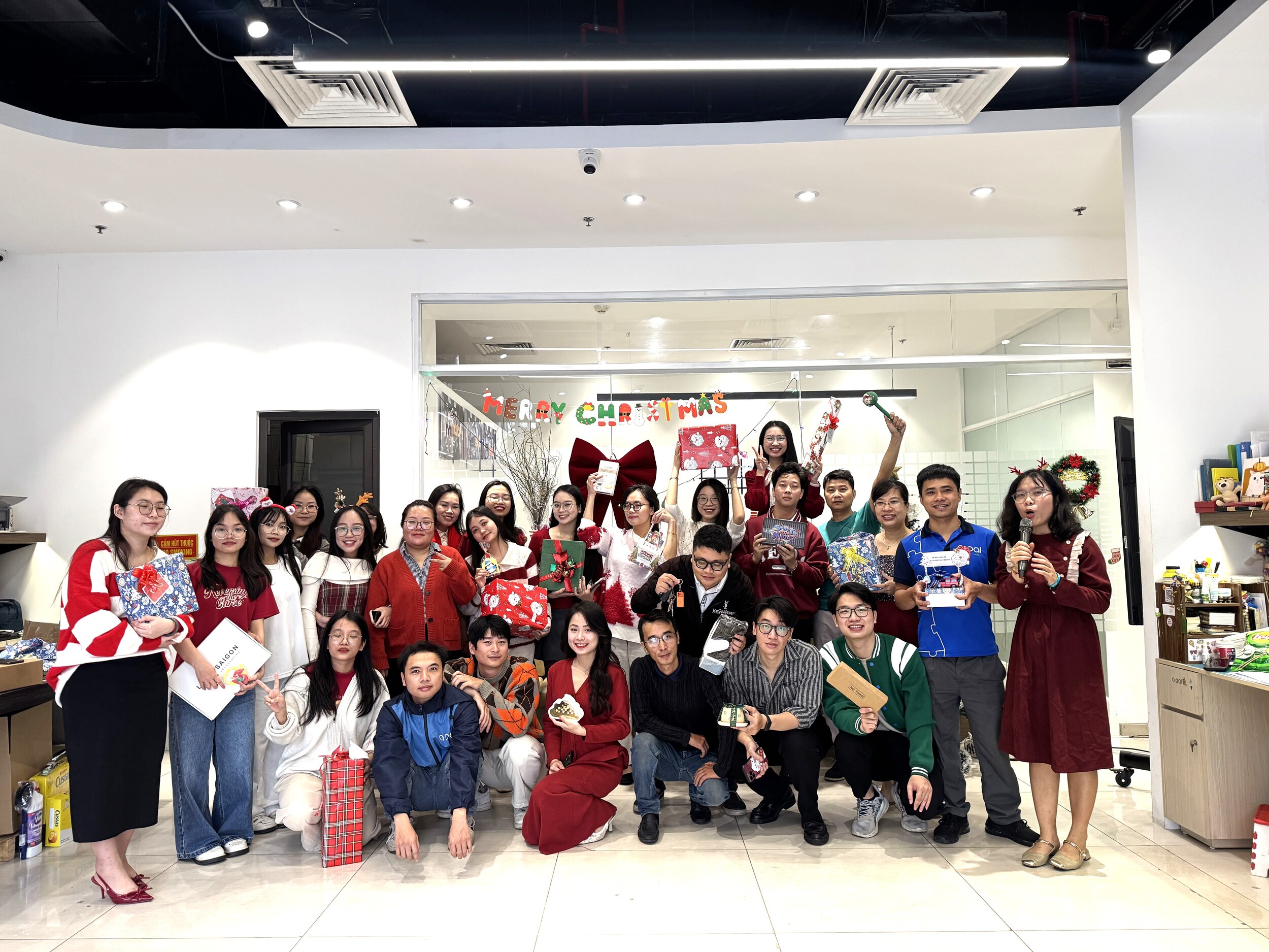 MERRY CHRISTMAS 2025 – KHI YÊU THƯƠNG ĐƯỢC LAN TỎA